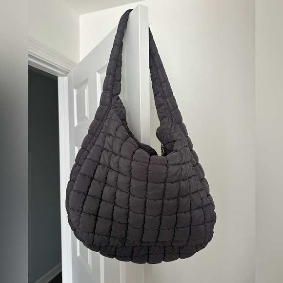 FP Movement Quilted Caryall Bag Graphite - Picture 6 of 8